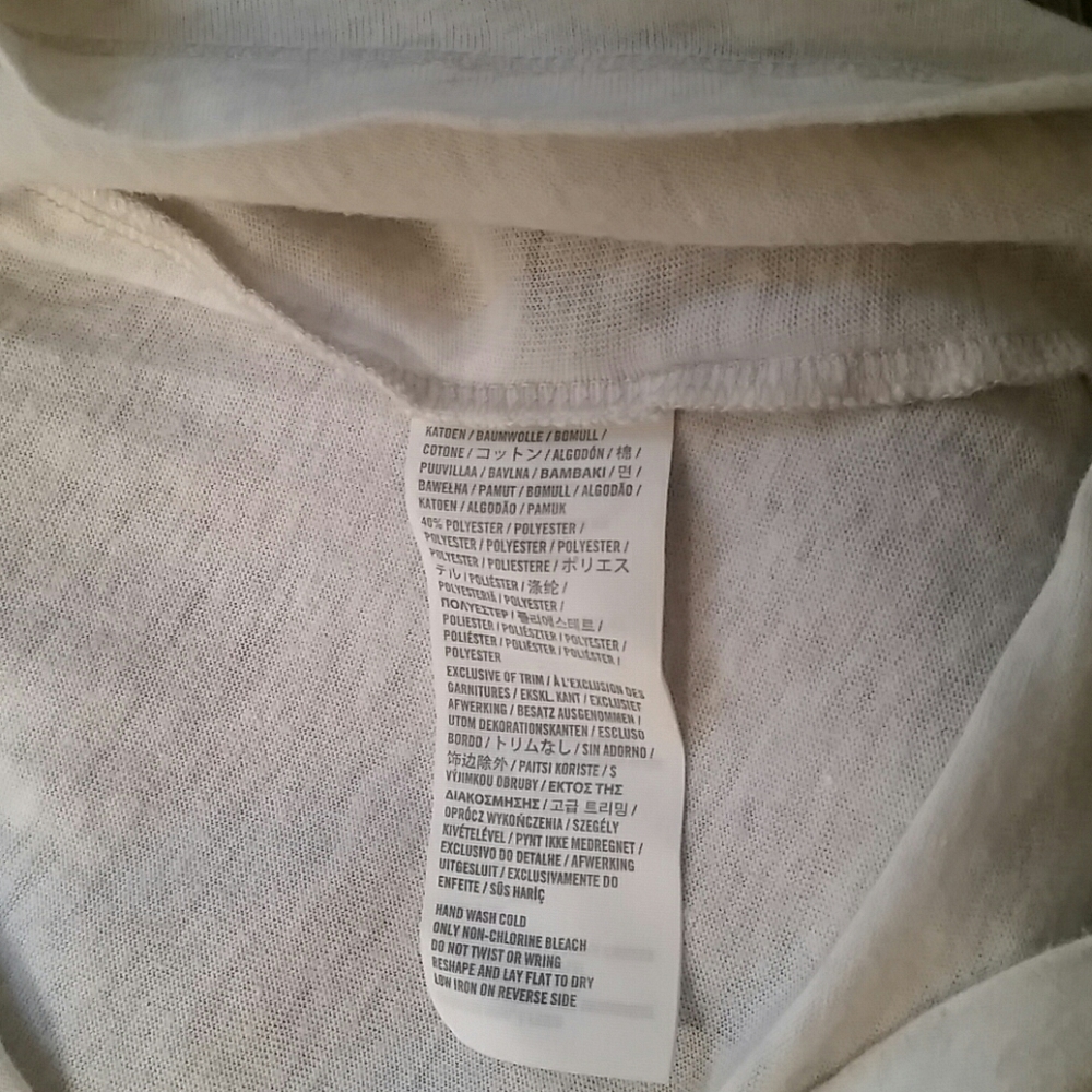 Hollister fun 3D embellishment shirt, M - Picture 4 of 4